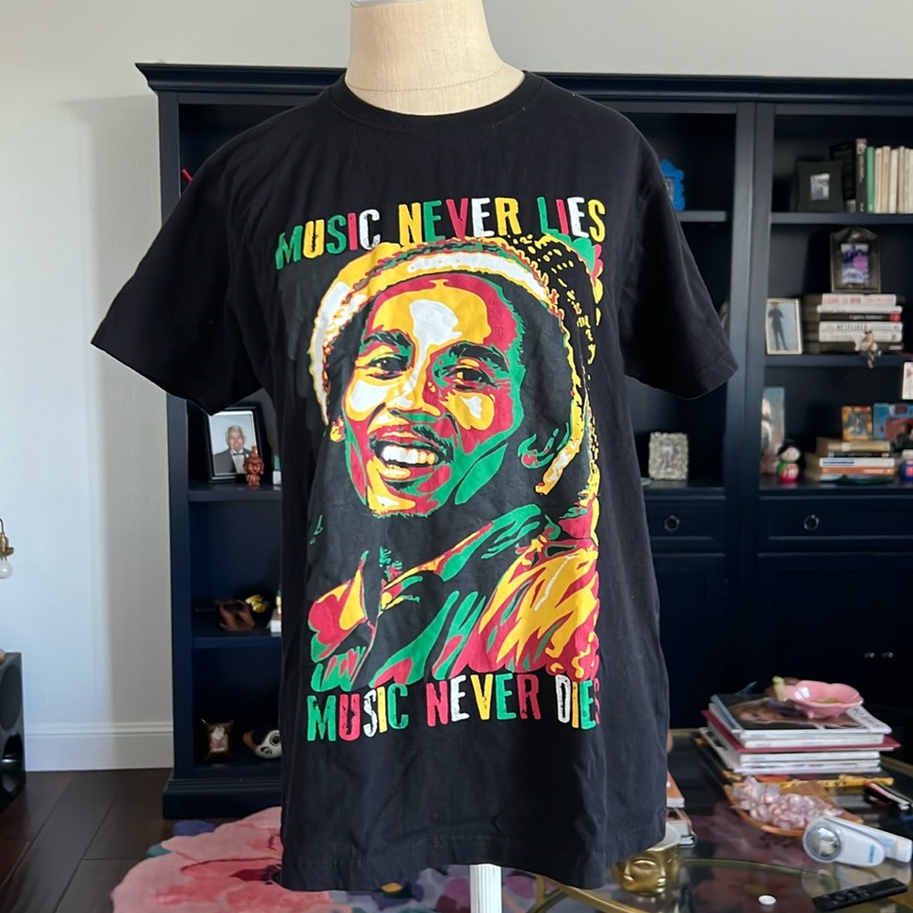 Bob Marley Music Never Lies Music Never Dies Tee size S